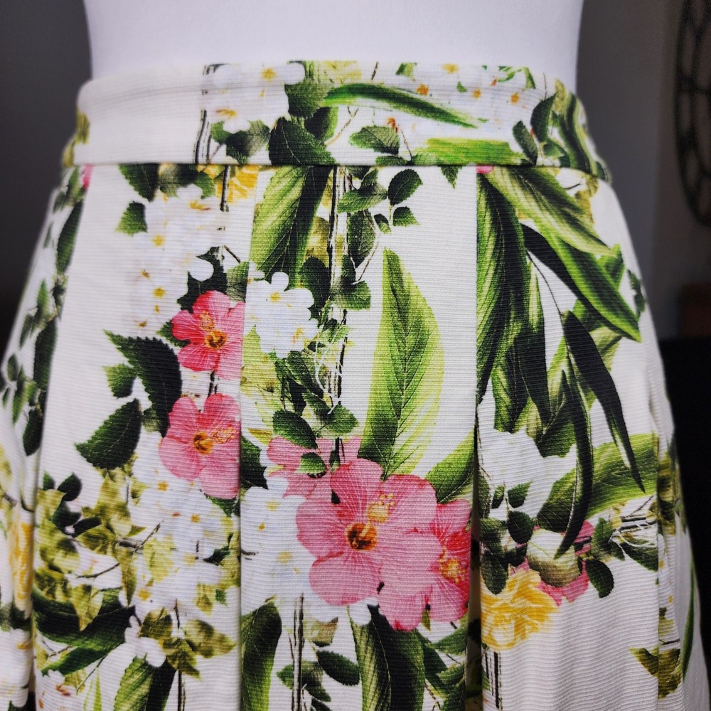 Talbots A-Line Skirt White Womens 8 Pink Floral Hibiscus Box Pleat Wedding Guest - Picture 2 of 8